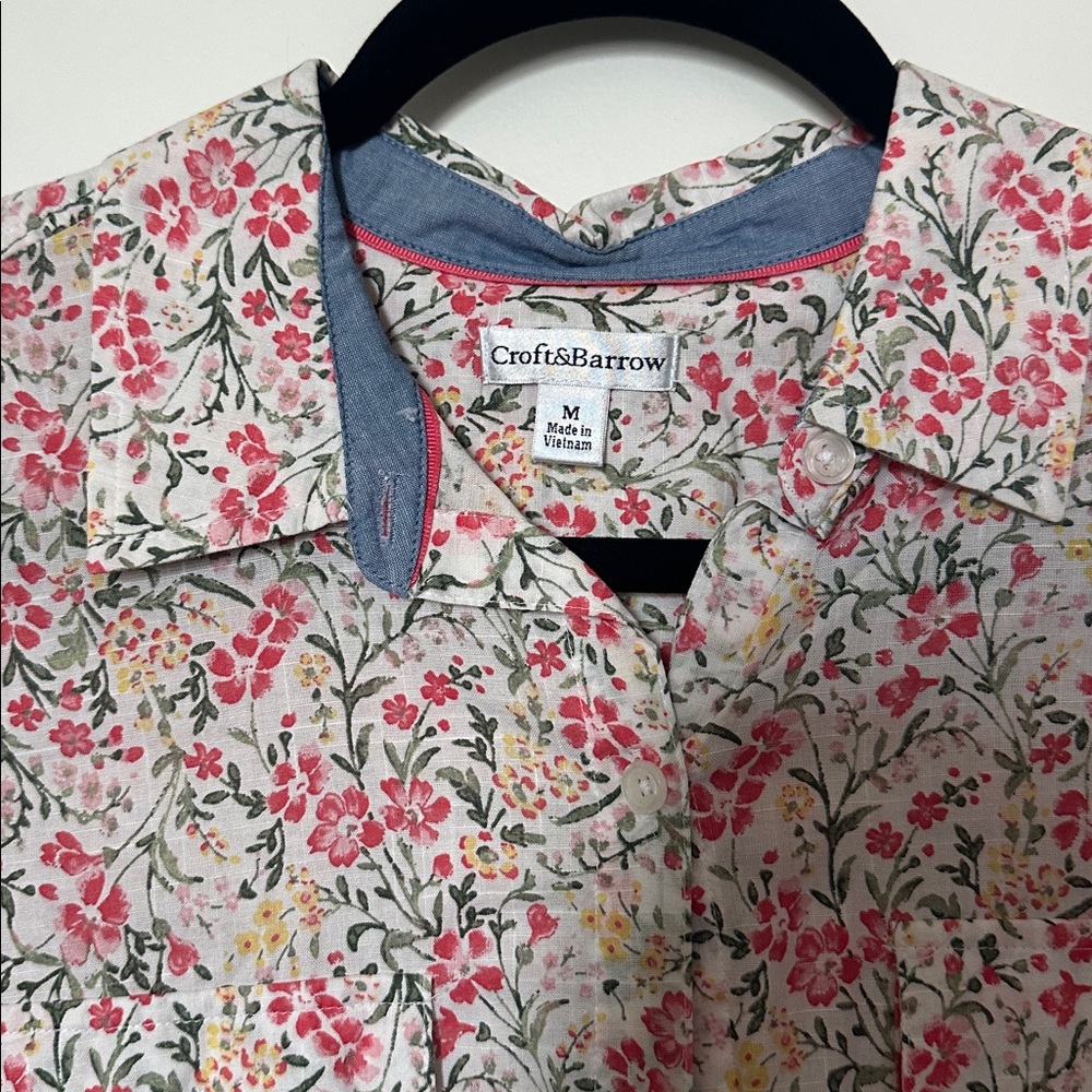 Croft & Barrow Pink Floral Button-Up Shirt - Picture 2 of 5